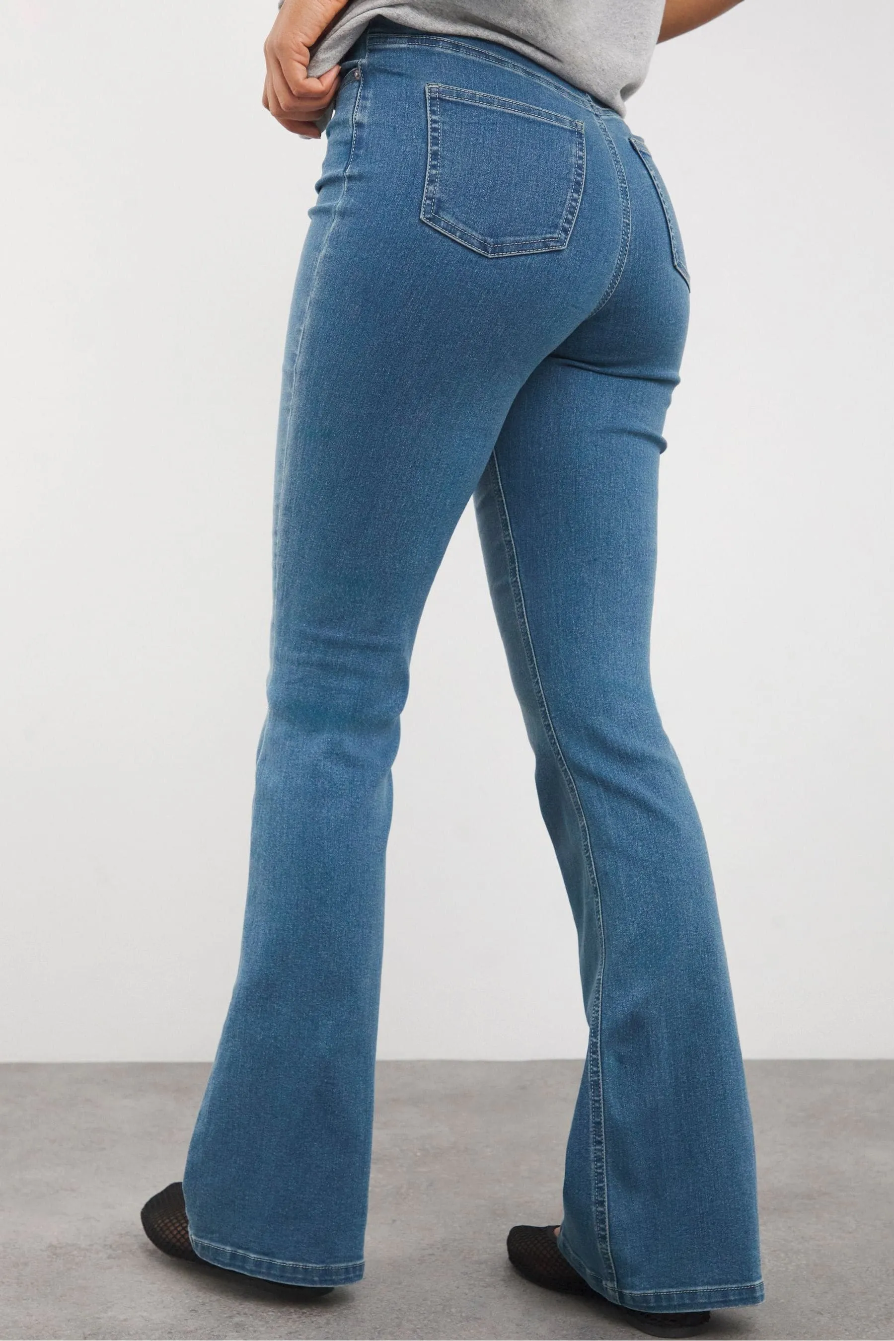 Simply Be Kim - Jeans svasata elasticizzata a vita alta